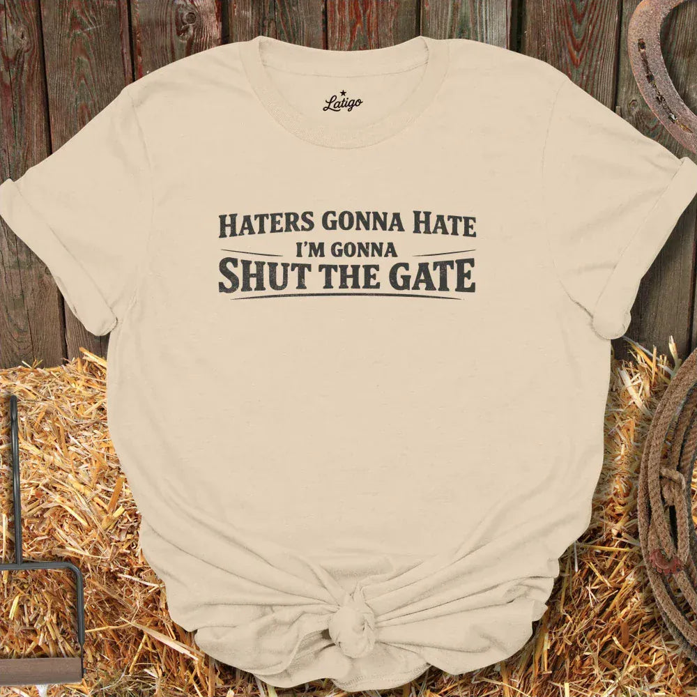 Latigo-Cowboy Authentics Sand / S Shut the Gate Tee