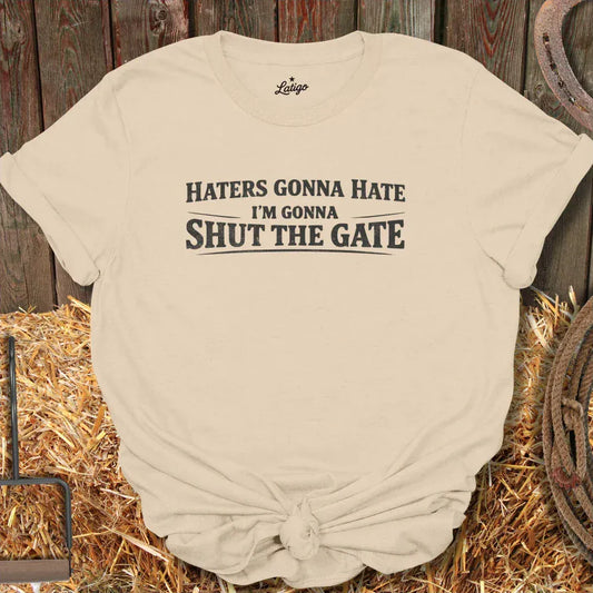 Latigo-Cowboy Authentics Sand / S Shut the Gate Tee